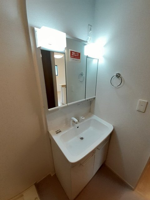 洗面設備　同じ間取りのお部屋