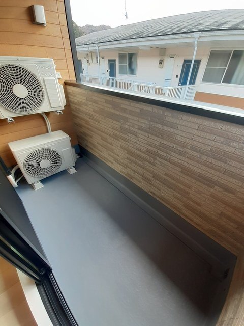バルコニー　同じ間取りのお部屋