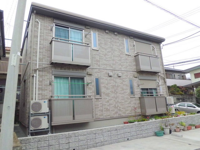 建物外観　南向き全室角部屋２面採光