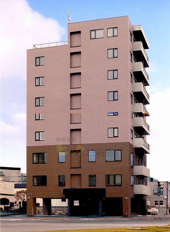 建物外観　地下鉄東豊線「美園」駅より約4分の好立地物件です♪