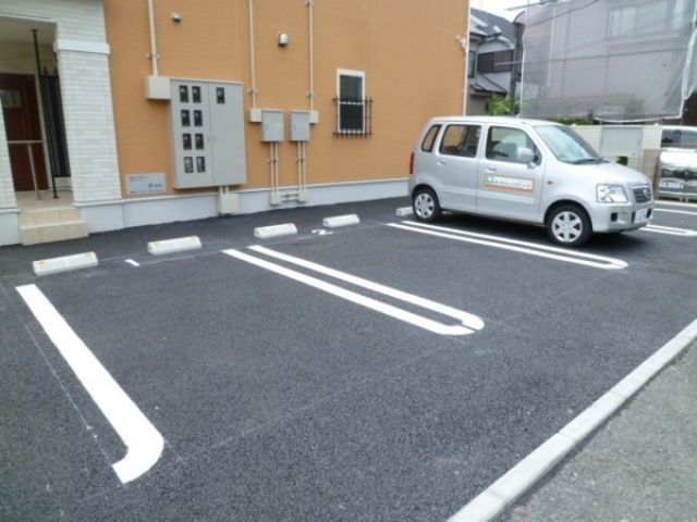 駐車場　☆敷地内駐車場☆