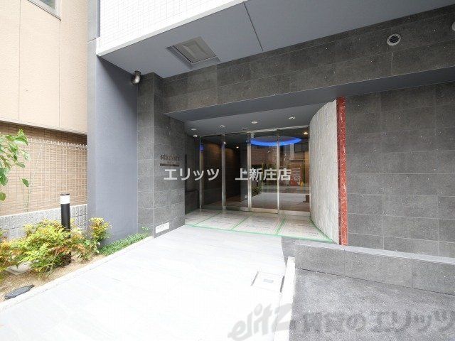エントランス　駐車場