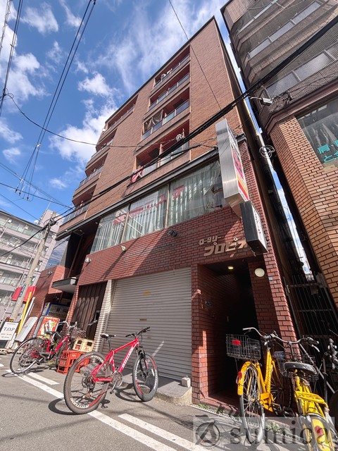 建物外観　スタイリッシュな建物です＾＾