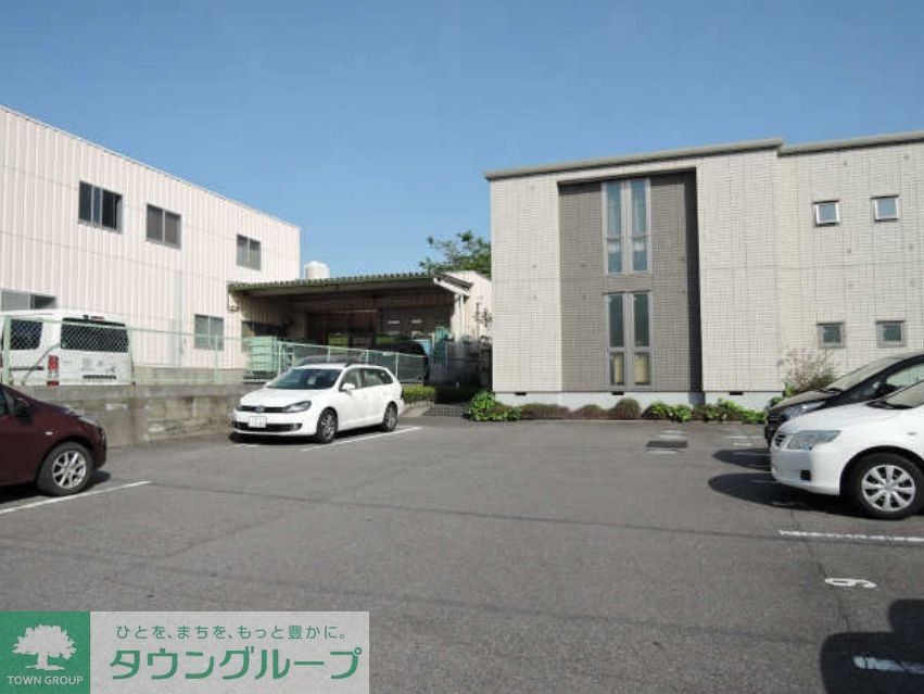 駐車場　駐車場