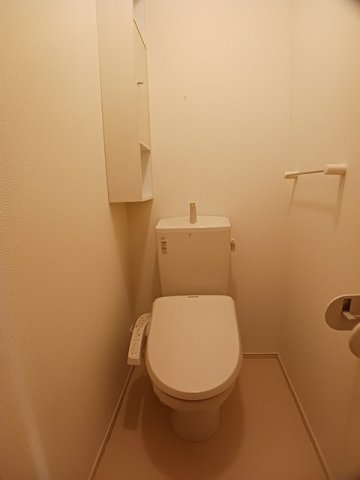トイレ　ゆったりとした空間のトイレです