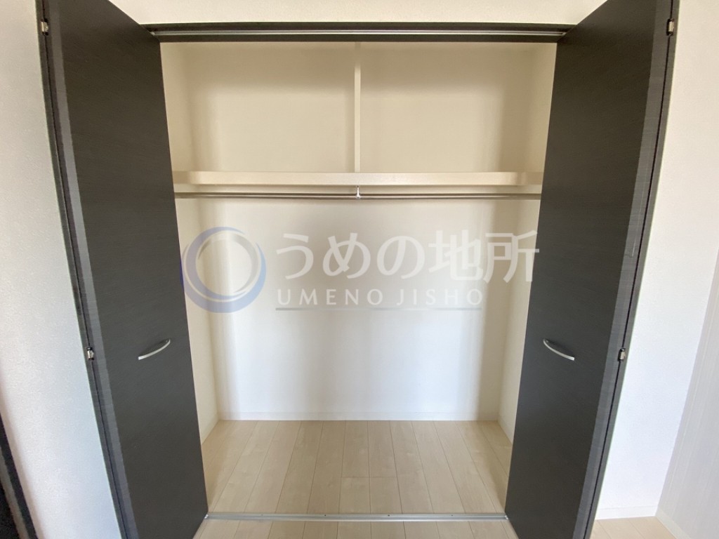収納　洋室収納