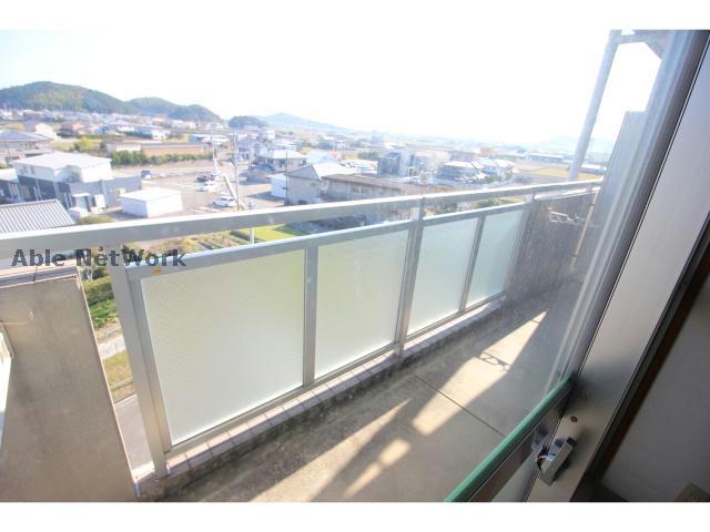 バルコニー　同タイプのお部屋