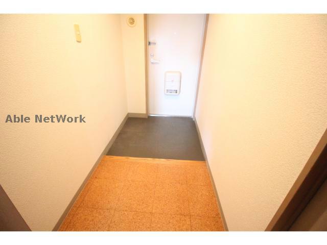 玄関　同タイプのお部屋