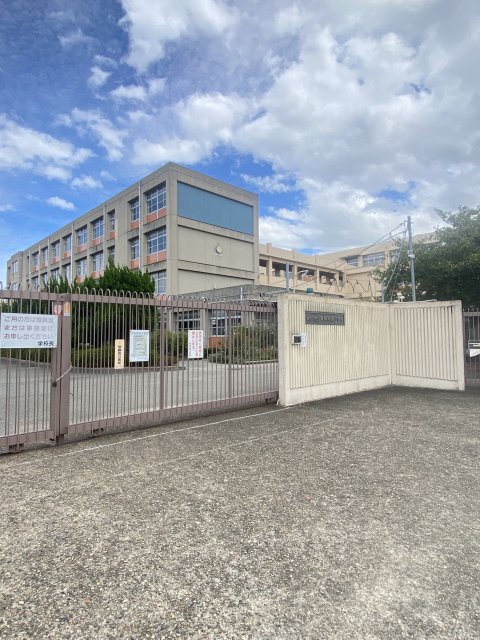小学校　加古川市立東神吉南小学校（小学校）まで983m
