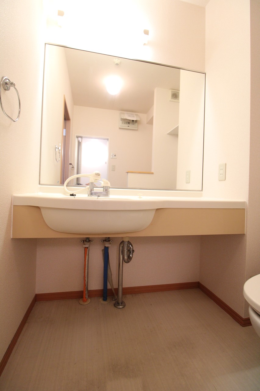 洗面設備　※同物件、別部屋になります。