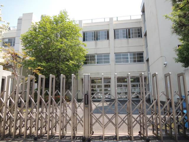 【ベルフォーレの小学校】