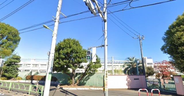 【大田区東雪谷のマンションの小学校】