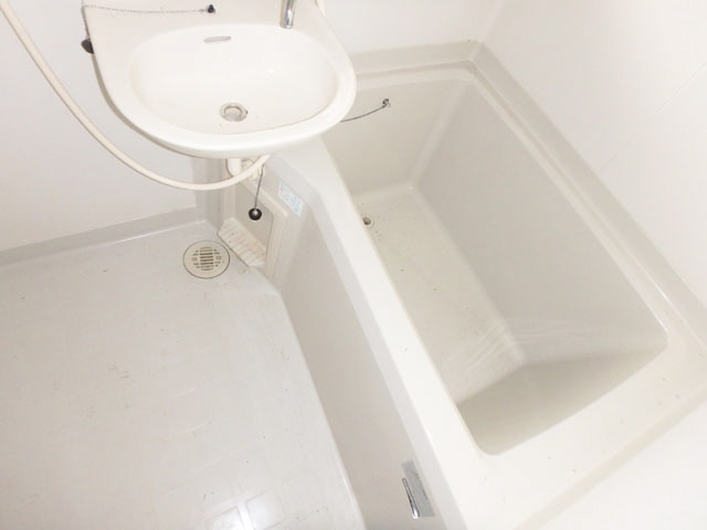 バス・シャワールーム　窓があるので換気しやすいです☆（イメージ）