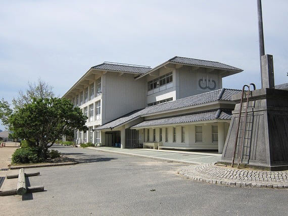 小学校　小野小学校（小学校）まで652m