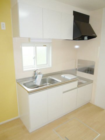 キッチン　窓があるキッチンです♪