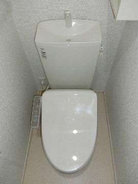 シェーネ　トイレ　トイレ