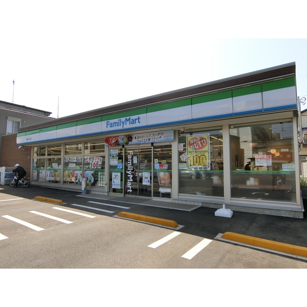 コンビニ　ファミリーマート　橋本五丁目店（コンビニ）まで162m