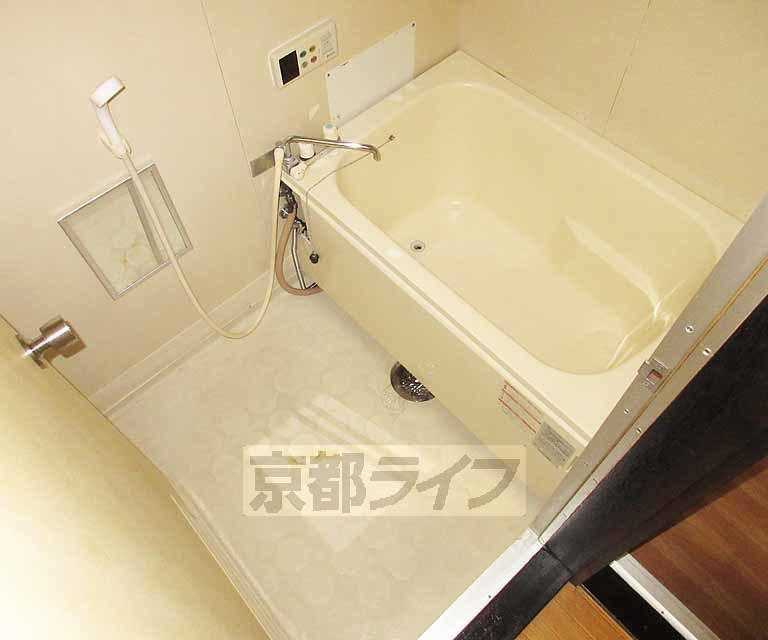 バス・シャワールーム　リラックスできるバスルーム・