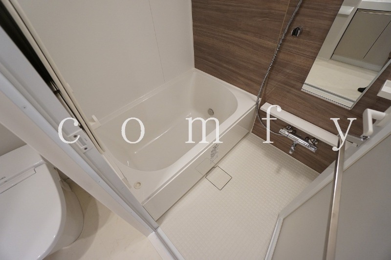 バス・シャワールーム　追炊き・浴室乾燥機付きバス