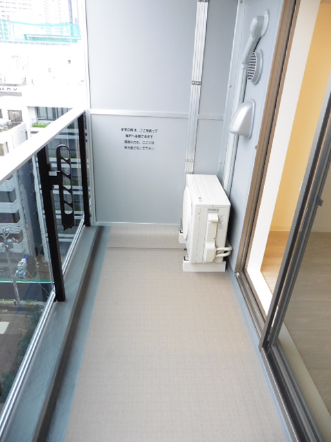 バルコニー　バルコニー