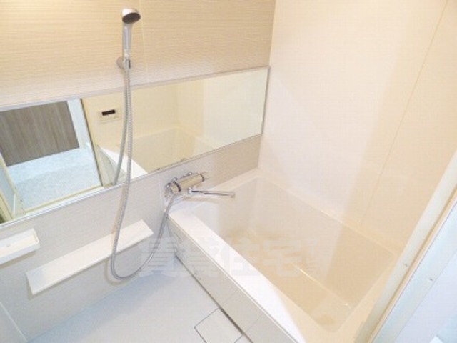 バス・シャワールーム　同物件別部屋