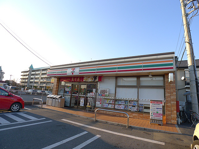 コンビニ　セブンイレブン 東越谷6丁目店（コンビニ）まで574m