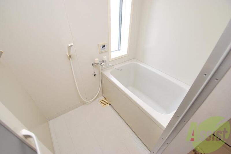 バス・シャワールーム　一日の疲れを洗い流す大切な空間。ゆったりくつろいでください。