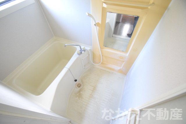 バス・シャワールーム　お風呂で日々の疲れを落としましょう