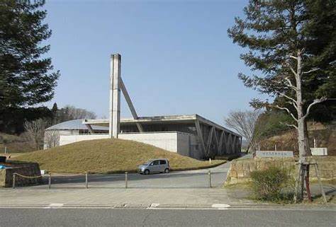 中学校　播磨高原広域事務組合立播磨高原東中学校（中学校）まで402m