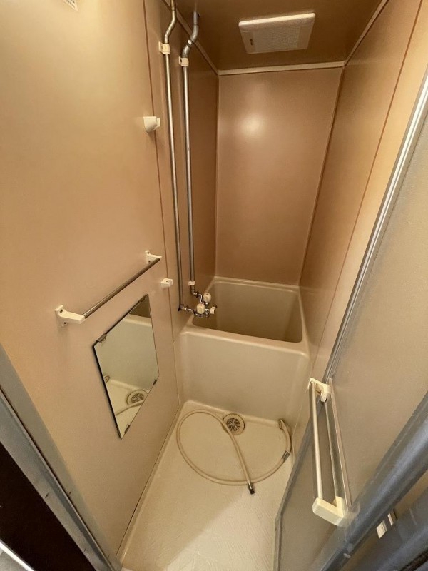 バス・シャワールーム　浴室
