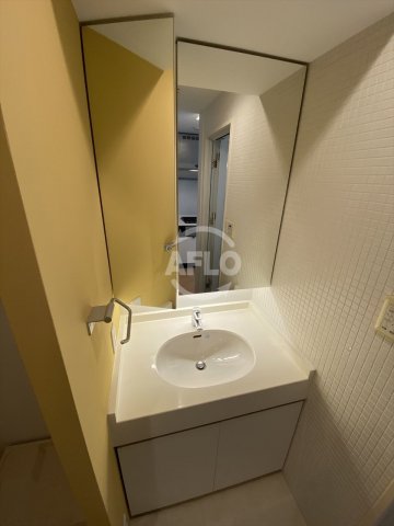 洗面設備　アーバネックス淀屋橋　独立洗面台