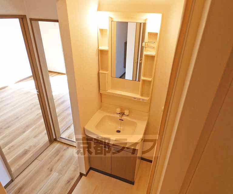 洗面設備　独立洗面台です！