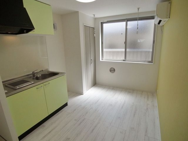 居室・リビング　居室