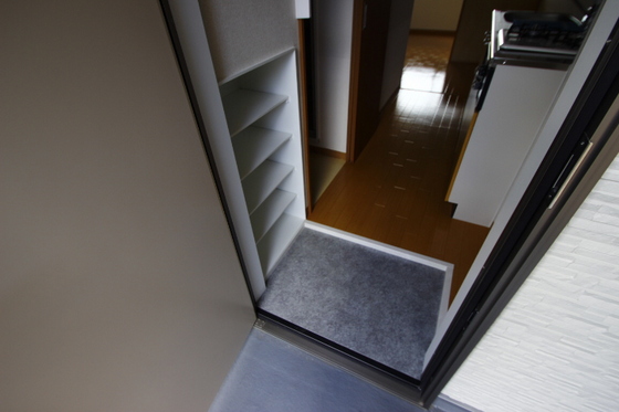 玄関　※別部屋の写真です