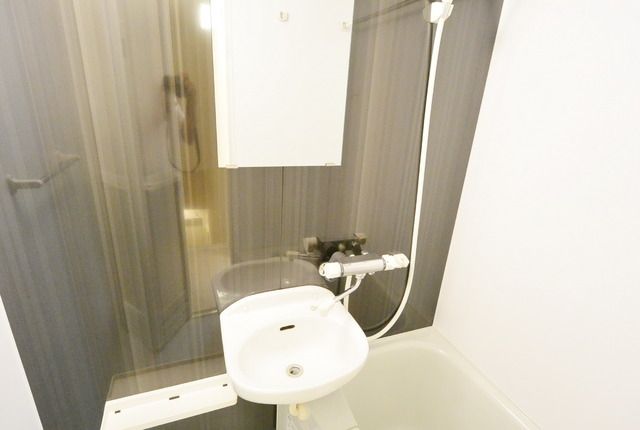 洗面設備　★ユニットタイプの洗面台です★