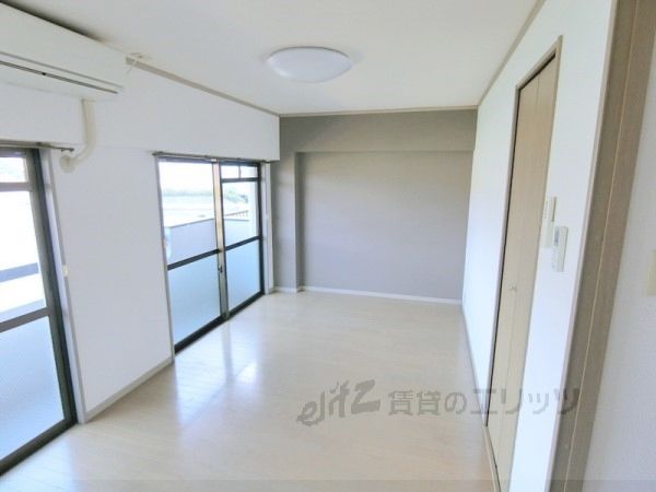 居室・リビング　洋室