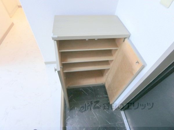 その他設備　下駄箱