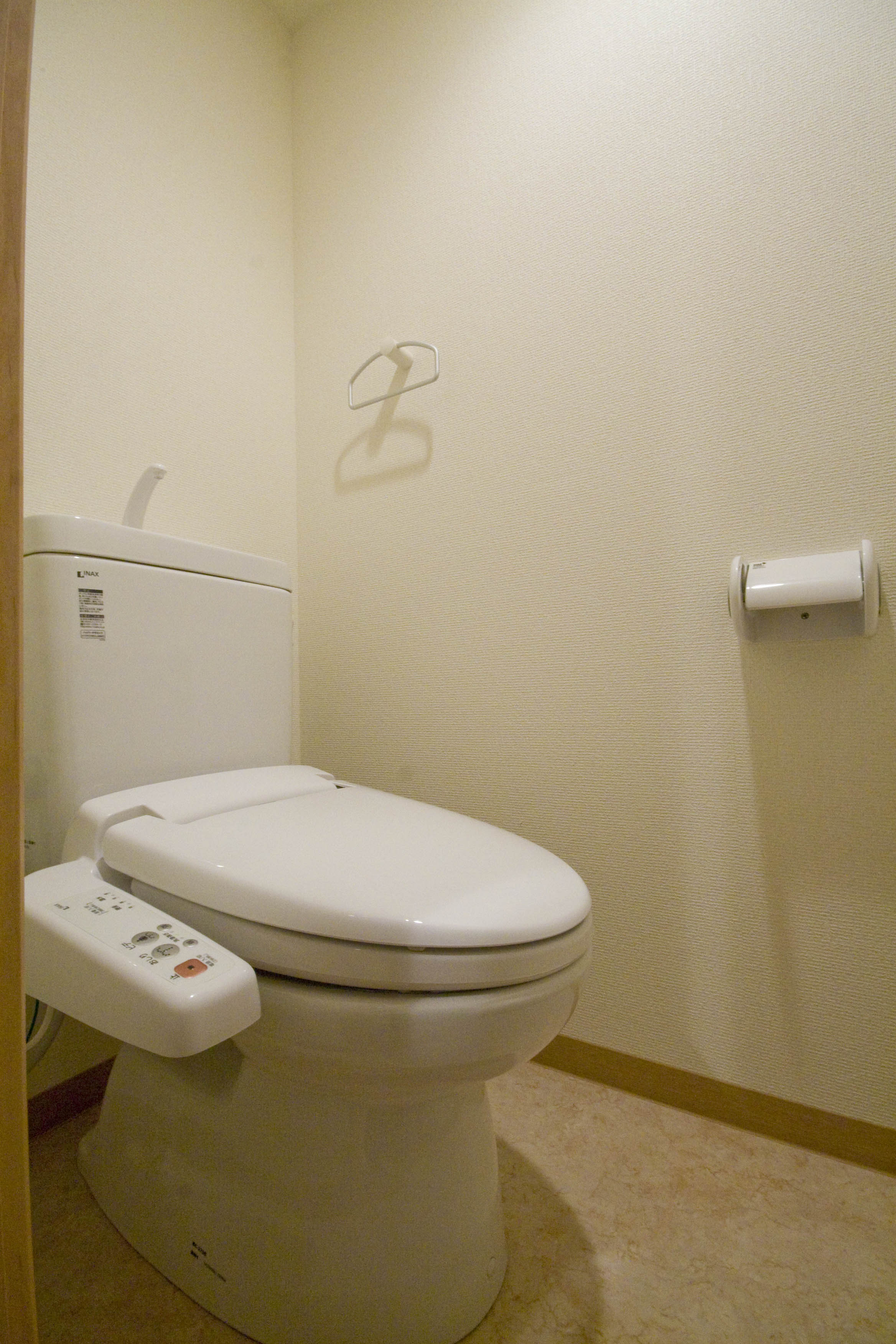 トイレ　シャワートイレ