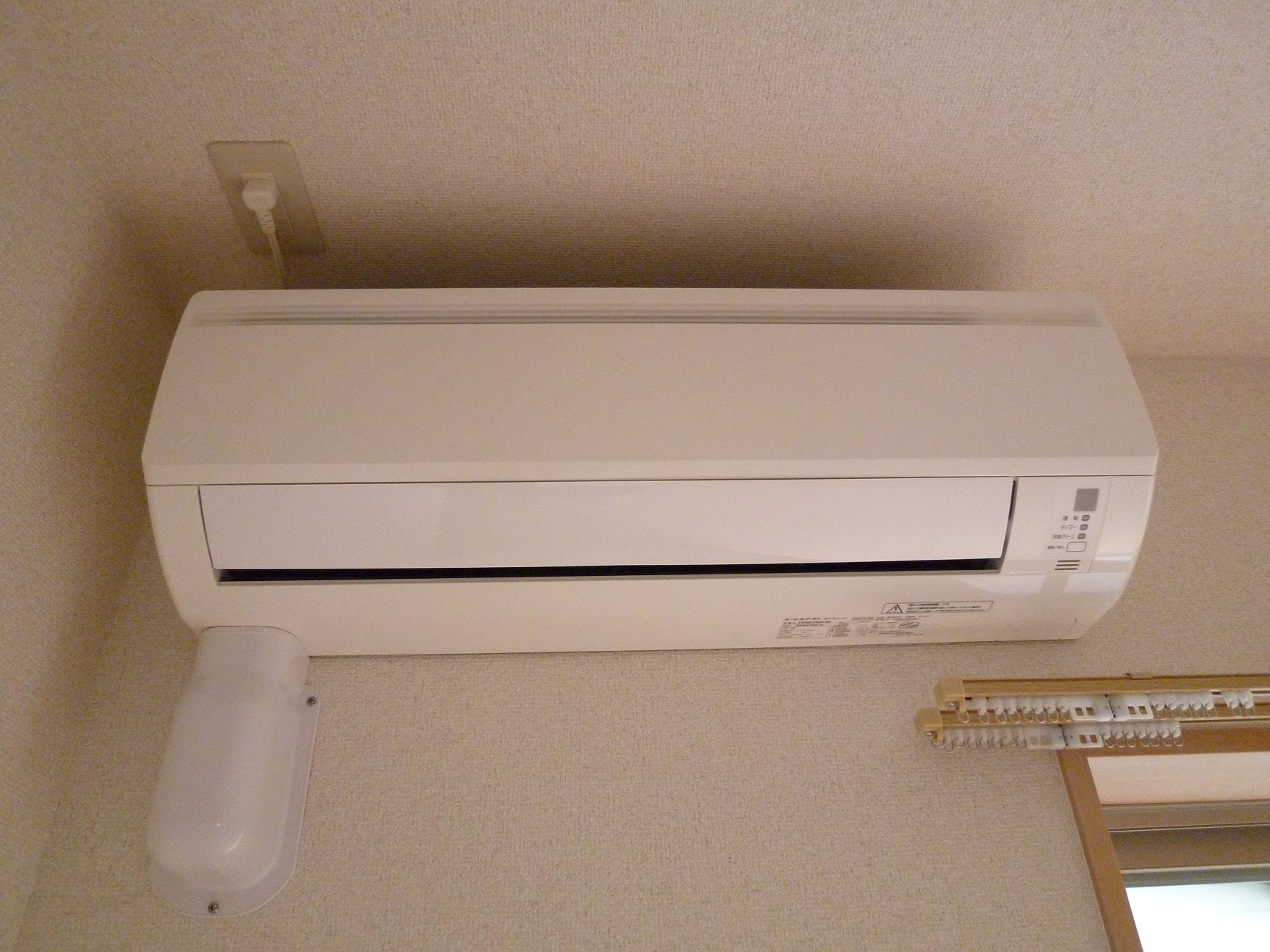 その他設備　リビングに設備で1台設置済