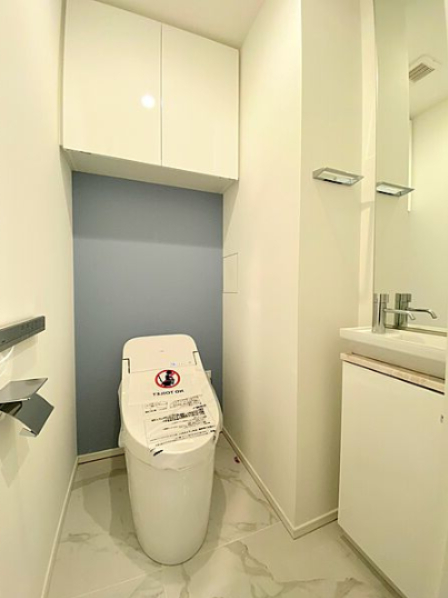 トイレ　別号室参考写真