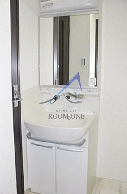 洗面設備　洗面台です。