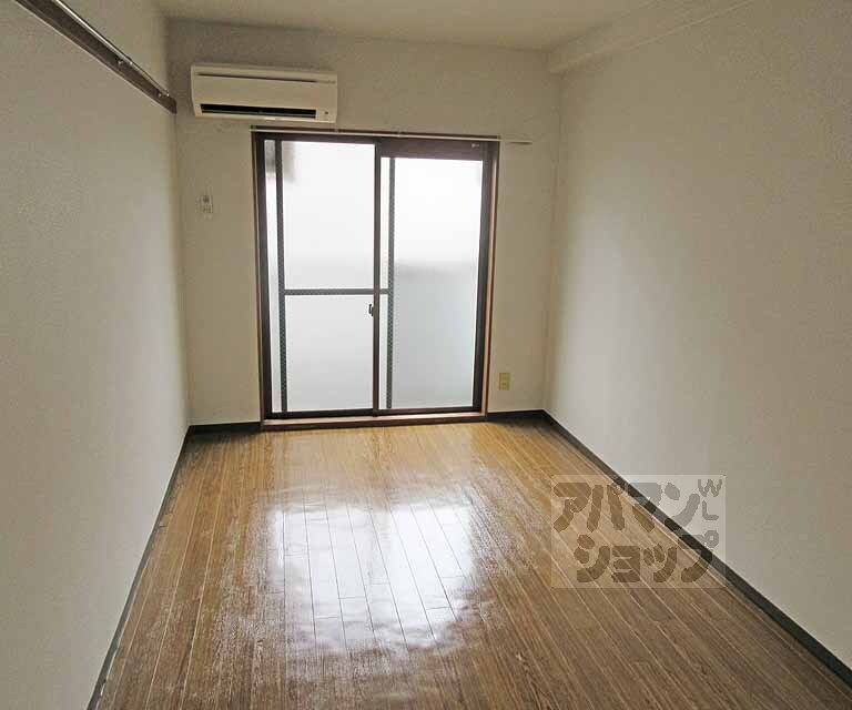 居室・リビング　広々としたお部屋です！