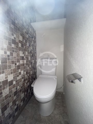 トイレ　ミラージュパレス谷町ブライト　温水洗浄便座