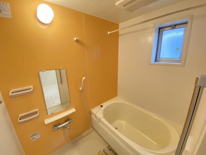 バス・シャワールーム　追い焚きバス！