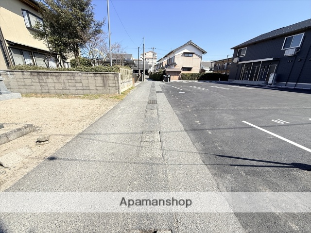 その他　前面道路（その他）まで0m