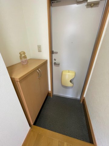 玄関　シューズボックス付きです