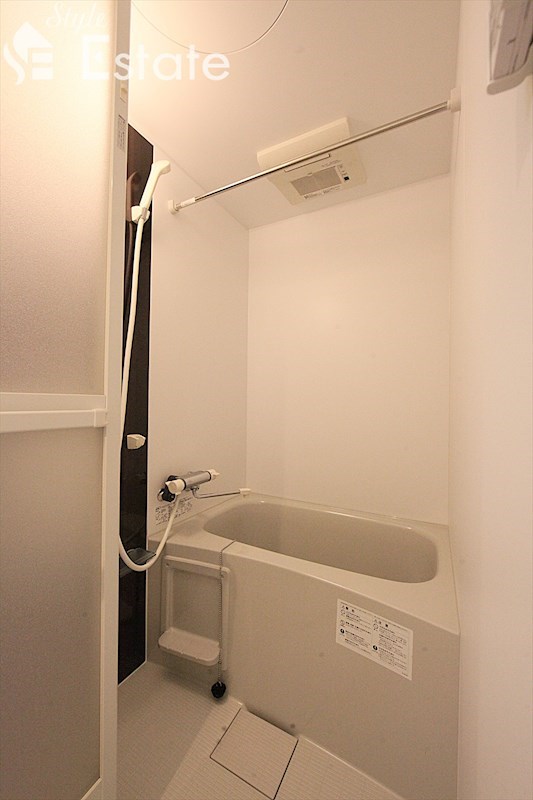 バス・シャワールーム　バスルーム　浴室乾燥付き