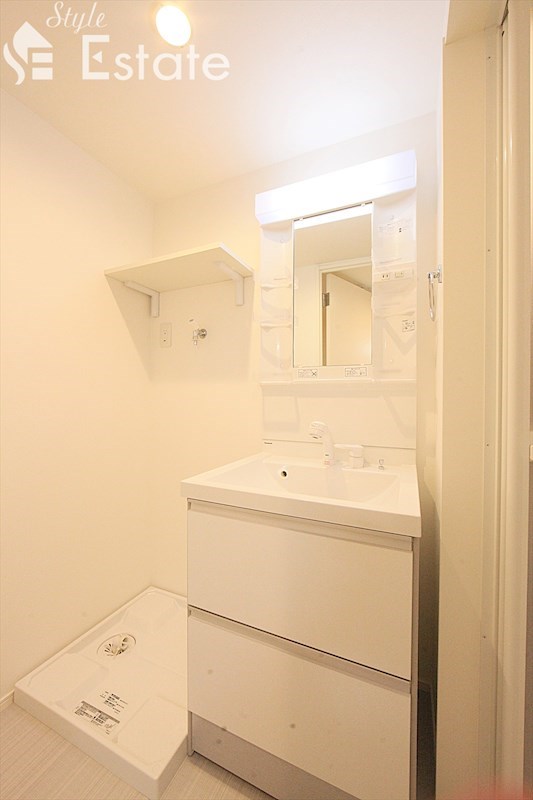 洗面設備　独立洗面台　脱衣スペース