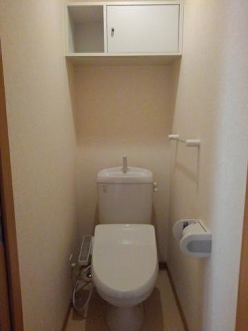トイレ　※同タイプ部屋の写真です。