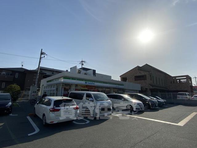 コンビニ　ファミリーマート　箕面小野原西（コンビニ）まで392m